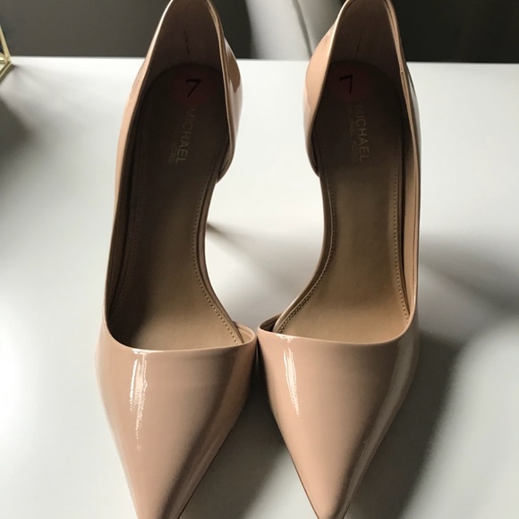 Michael Kors Patten Leather Pumps - Picture 4 of 8
